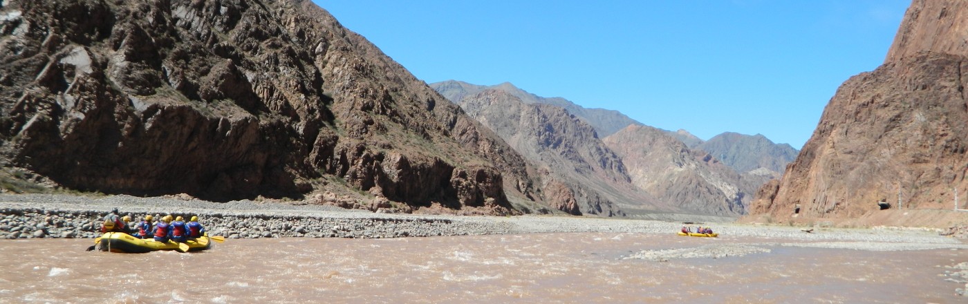 Rafting en el Ro Mendoza, Argentina